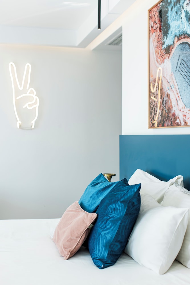 flamingo hotel malta