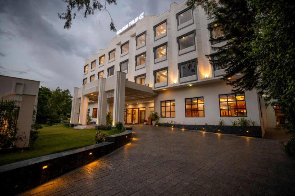 radiant globus hotel