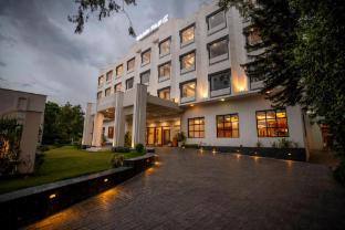 radiant globus hotel