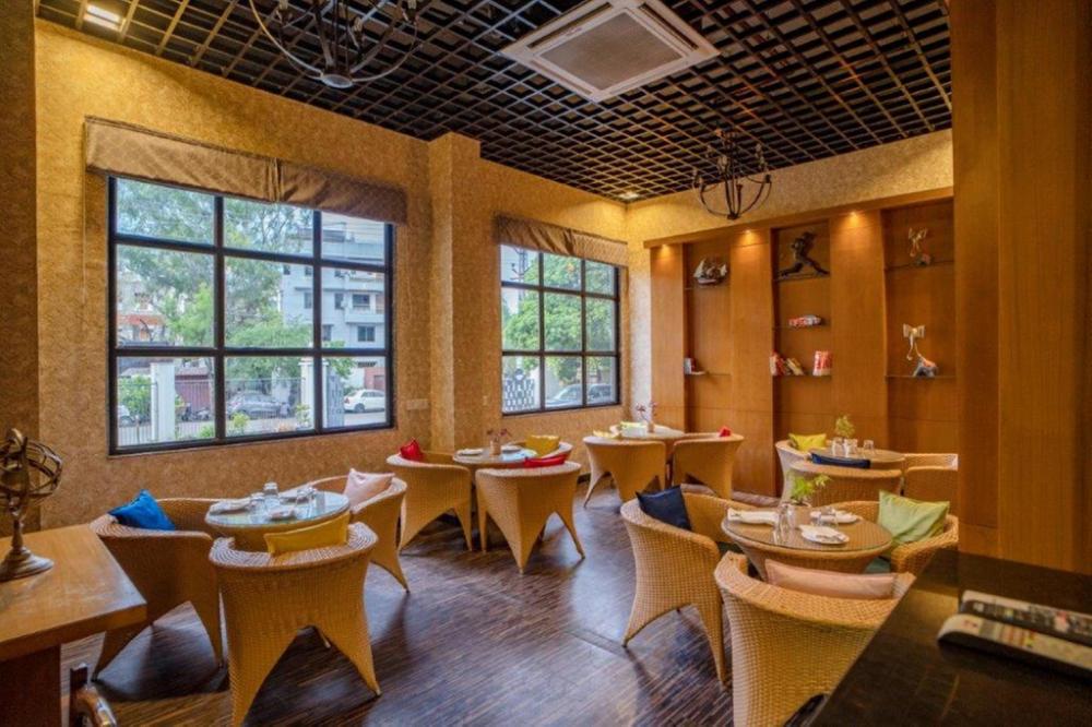 radiant globus hotel