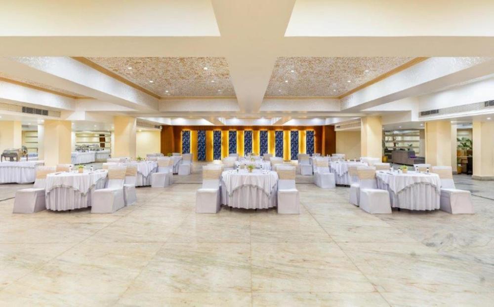 radiant globus hotel