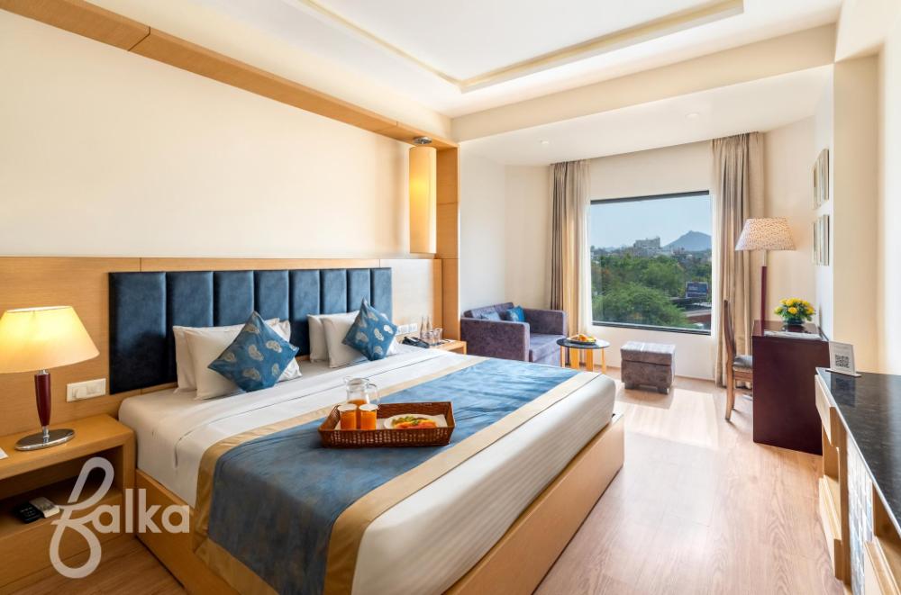 radiant globus hotel