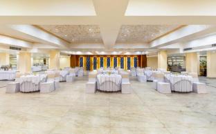 radiant globus hotel