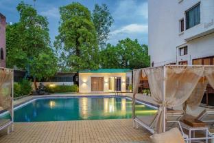 radiant globus hotel