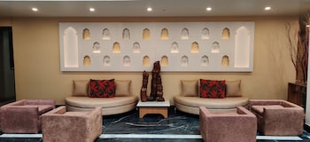 radiant globus hotel