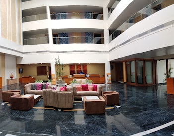 radiant globus hotel