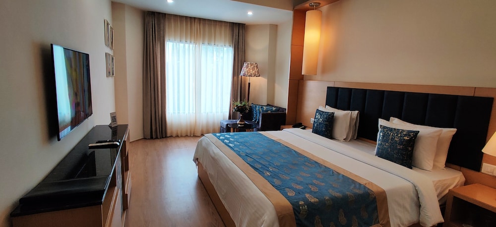 radiant globus hotel