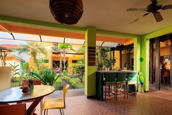 hotel la casa de las flores cahuita