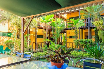 hotel la casa de las flores cahuita