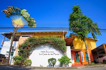 hotel la casa de las flores cahuita