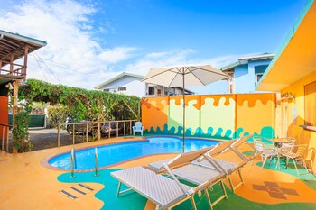 hotel la casa de las flores cahuita