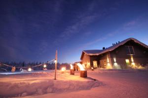 elves village hotel