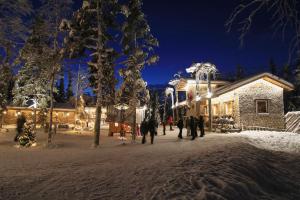 elves village hotel