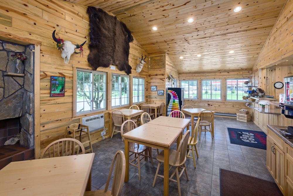 rock crest lodge and cabins