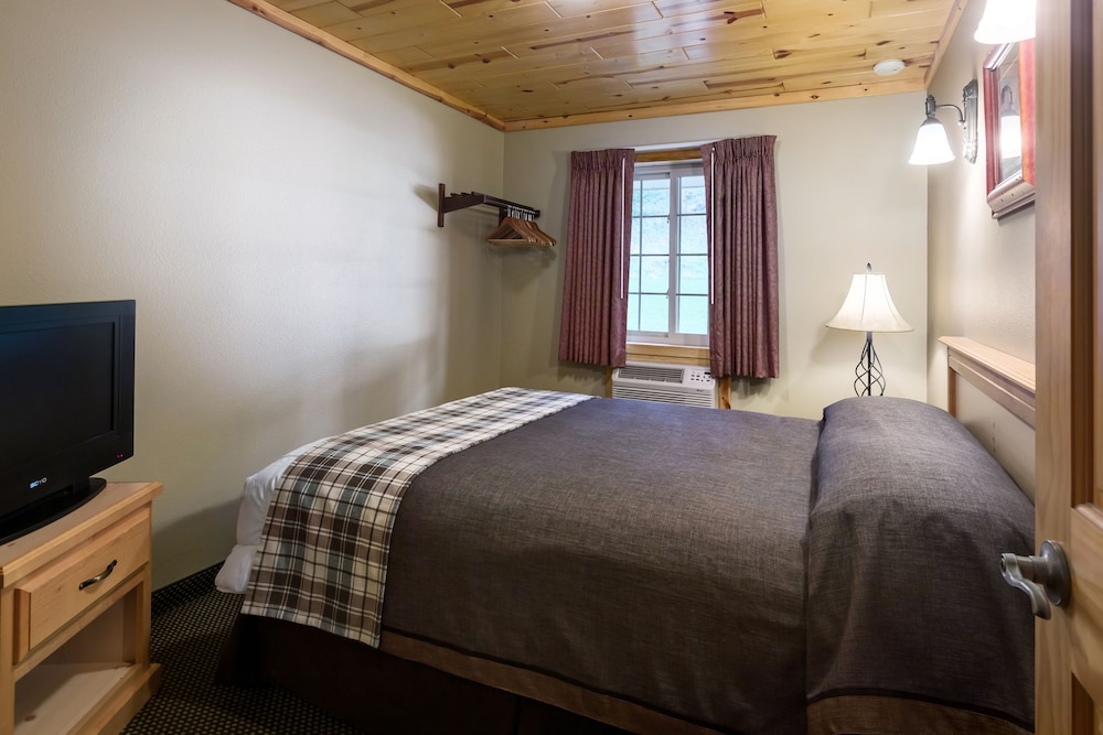 rock crest lodge and cabins