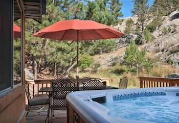 rock crest lodge and cabins
