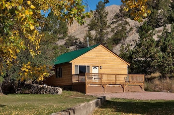 rock crest lodge and cabins