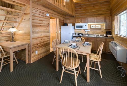 rock crest lodge and cabins