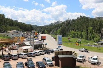 roosevelt inn mount rushmore