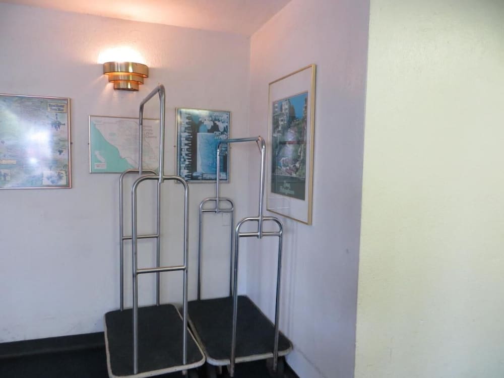 royal pacific motor inn