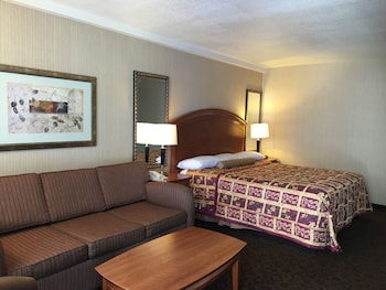 royal pacific motor inn