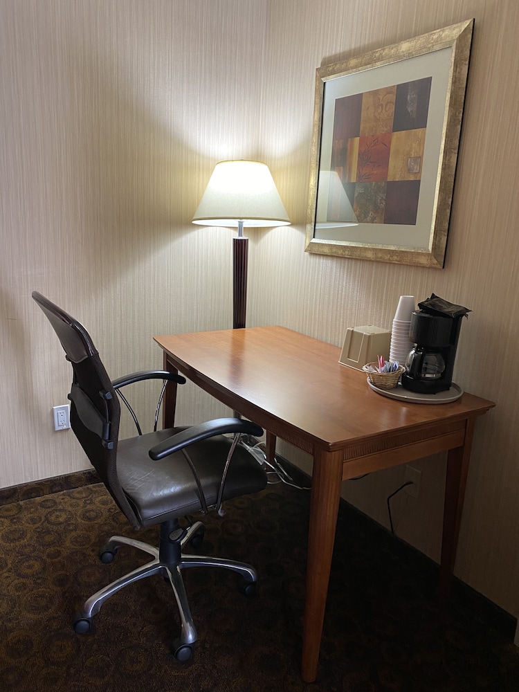 royal pacific motor inn