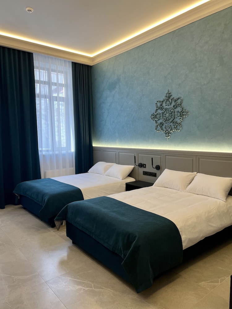 richmond hotel