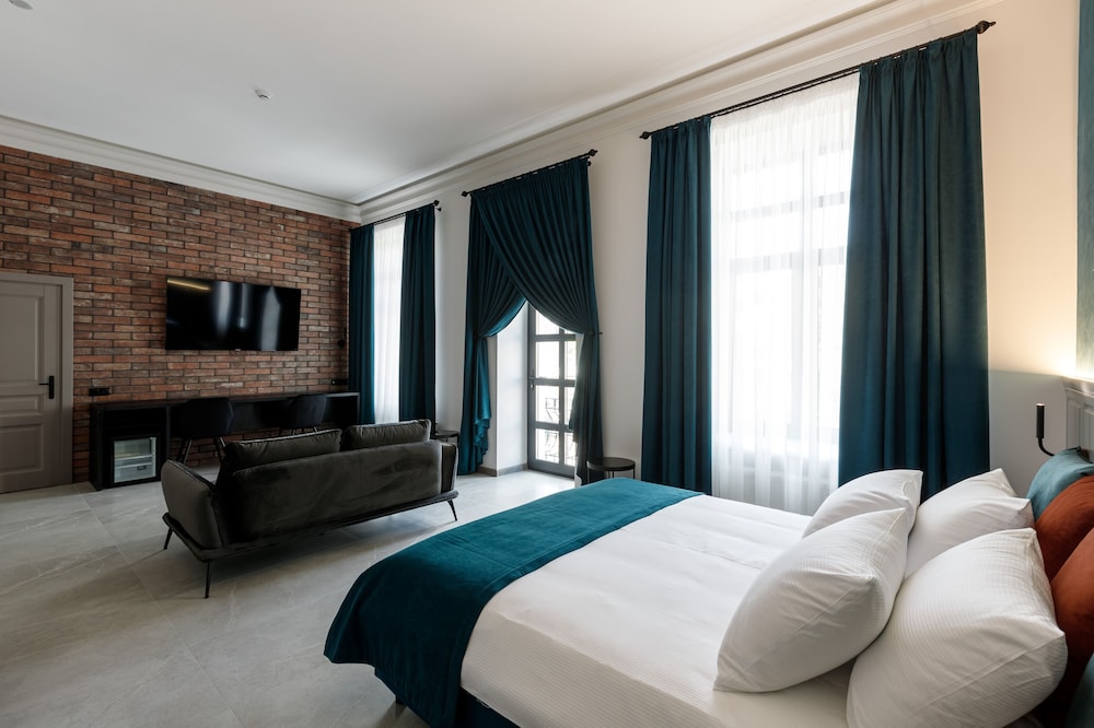richmond hotel