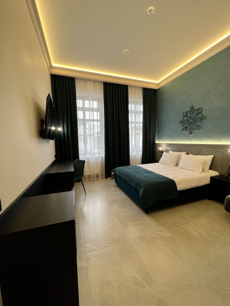 richmond hotel