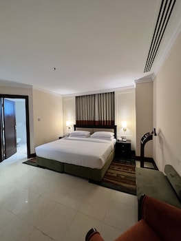 city seasons suites