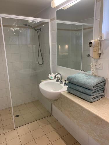 latrobe motel morwell