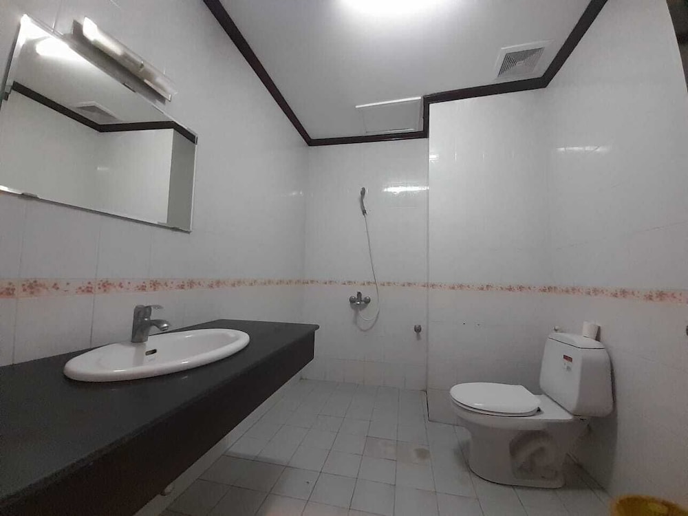 mittaphap hotel oudomxay