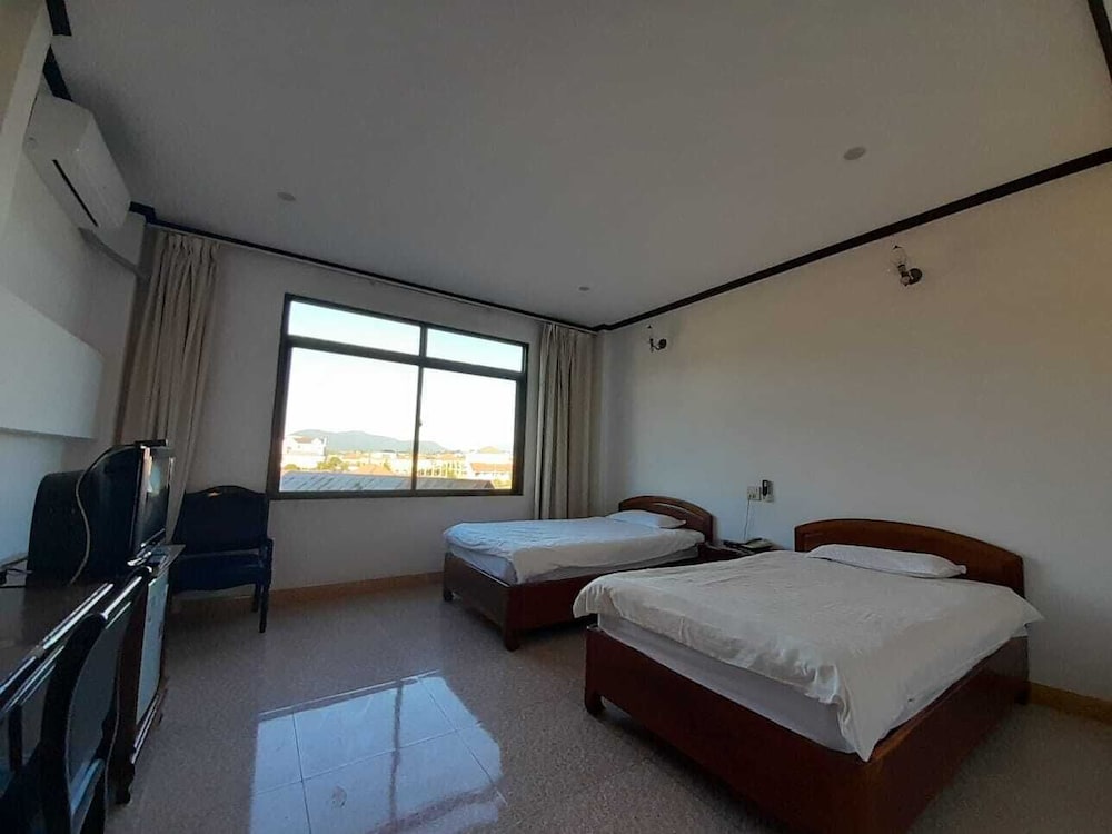 mittaphap hotel oudomxay