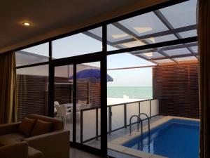 aquamarine kuwait resort families only