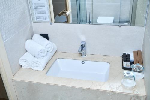 qazaq auyl eco hotel