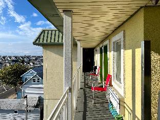 sea palace inn