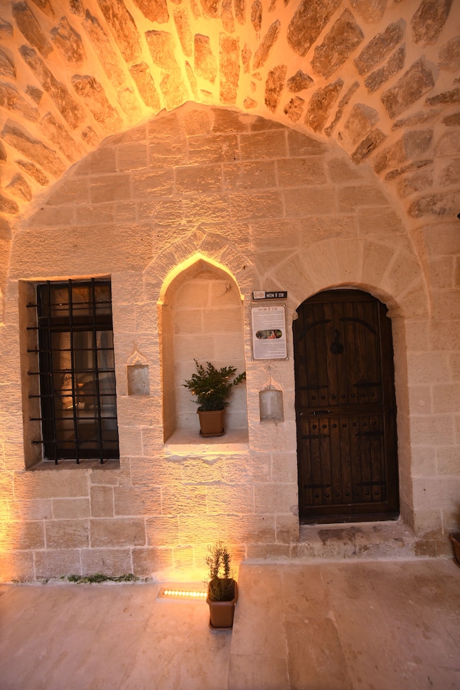 legacy mesopotamia hotel