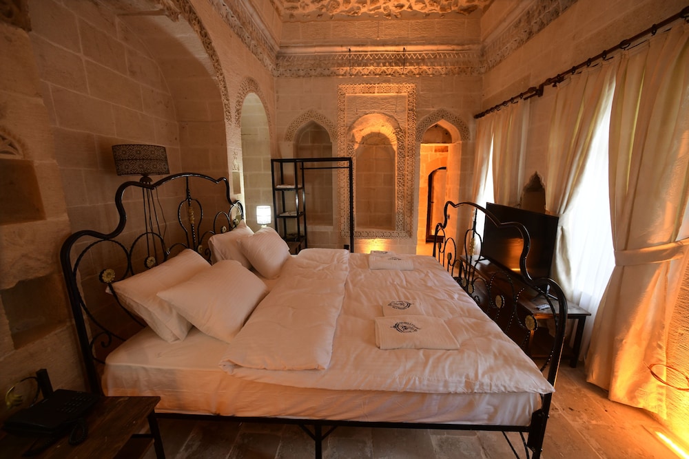 legacy mesopotamia hotel