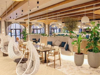 ibis world trade centre dubai