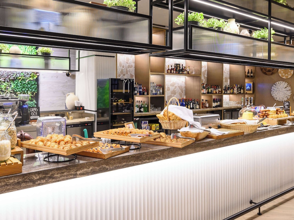 ibis world trade centre dubai