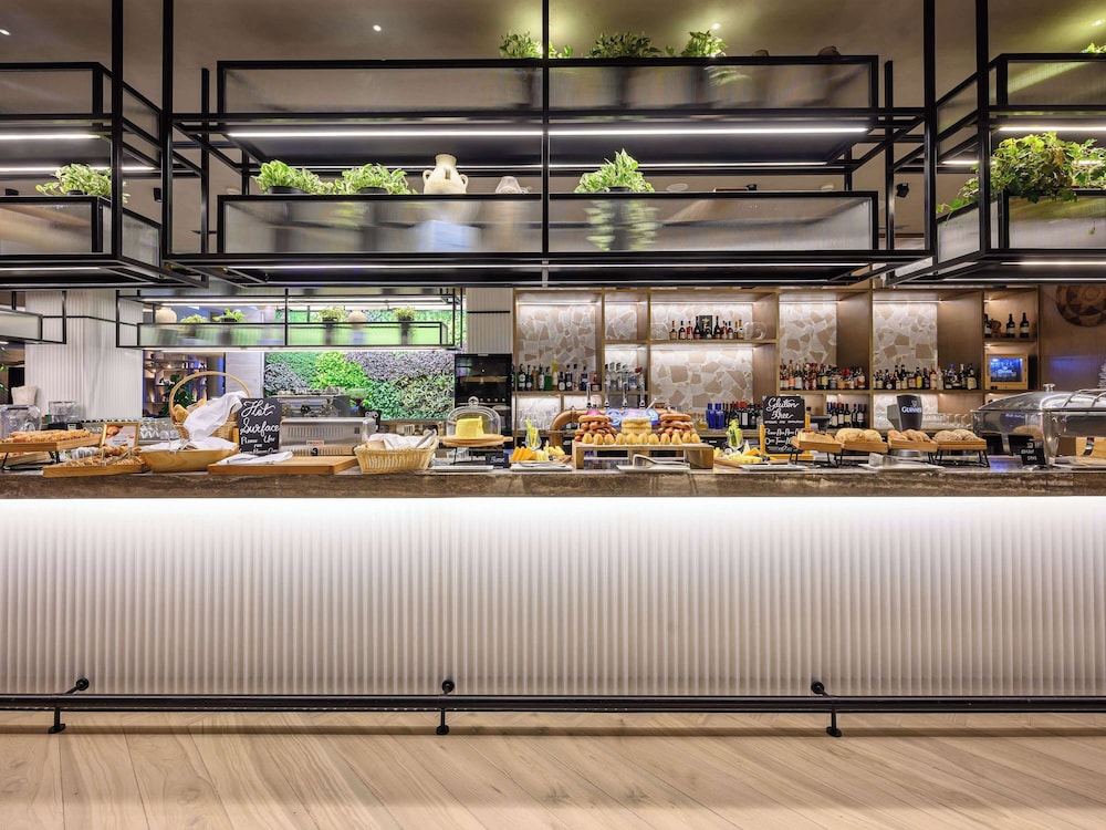 ibis world trade centre dubai