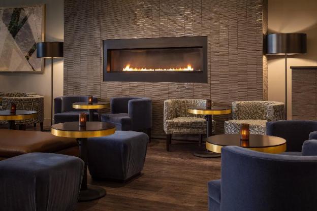 sheraton commander hotel