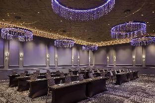 sheraton commander hotel