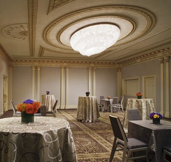 sheraton commander hotel