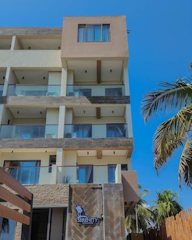 serenity terraces beach hotel kokrobite