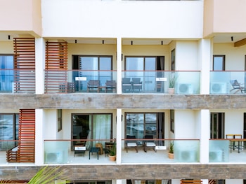 serenity terraces beach hotel kokrobite