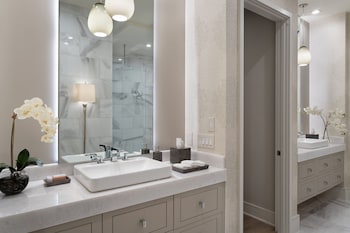the ritz carlton residences orlando grande lakes