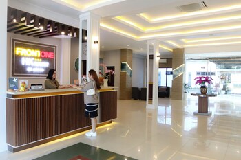 front one hk resort semarang