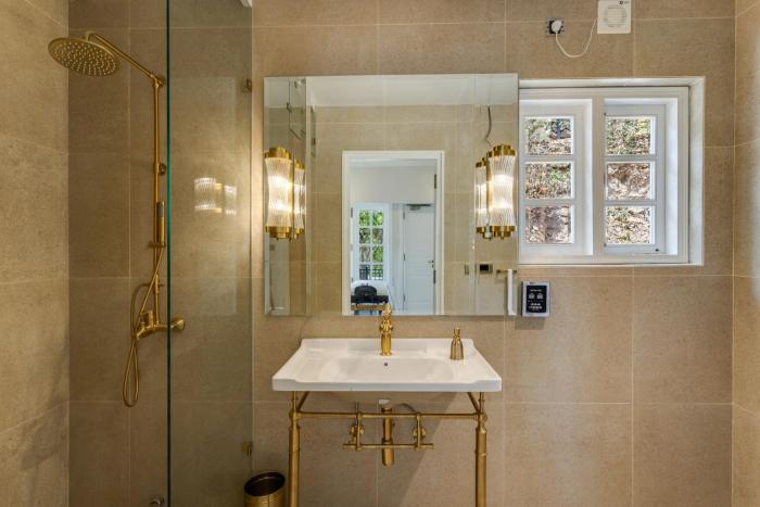 kinwani house by aalia collection