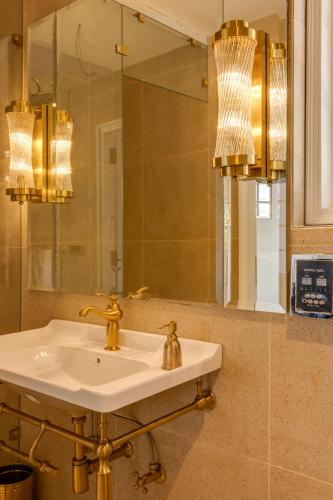 kinwani house by aalia collection